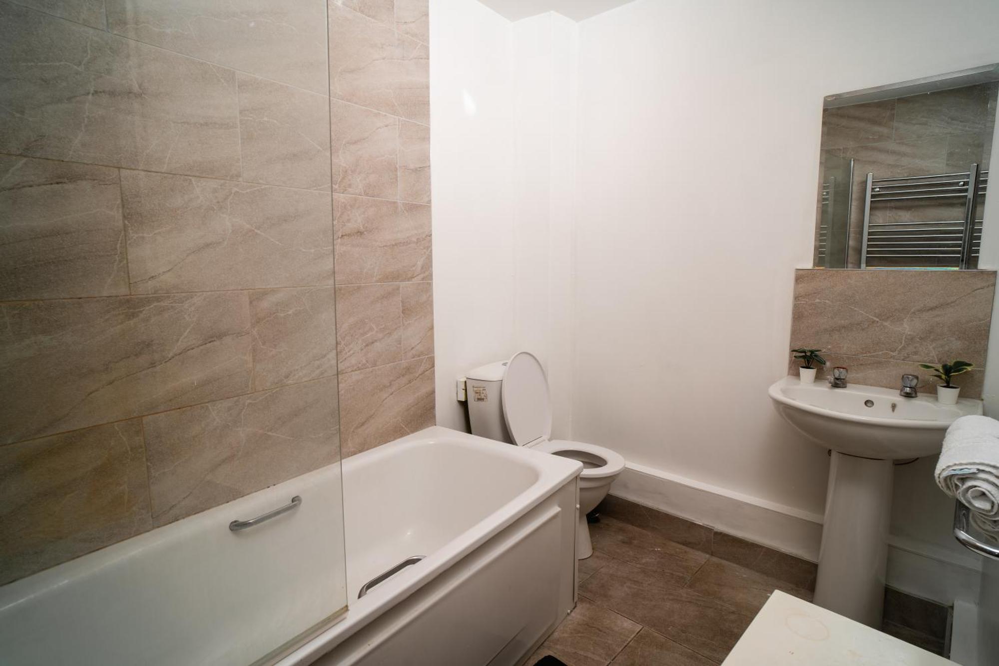 Central Apartment In Belfast City Centre Exterior foto